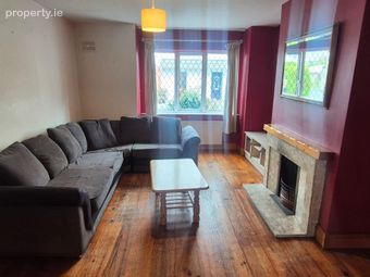 9 Riverside Mews, Carrickbeg, Carrickbeg, Co. Tipperary - Image 2