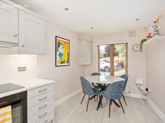 2 Mulvey Crescent, Dundrum, Dublin 14 - Image 4