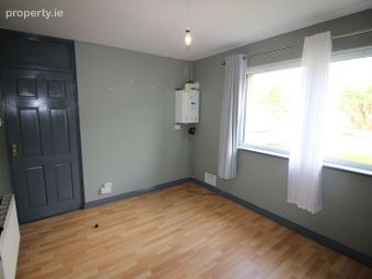 34 Shannon Banks, Corbally, Westbury, Co. Clare - Image 4