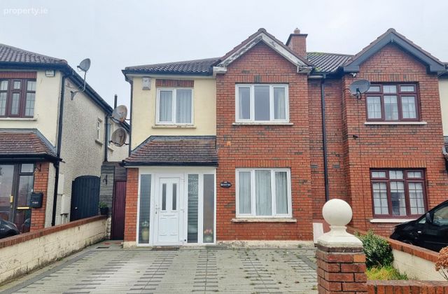 60 Palmers Crescent, Palmerstown, Dublin 20 - Click to view photos