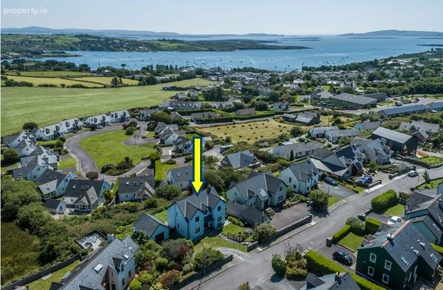 15 Ard Chleire, Schull, Co. Cork - Click to view photos