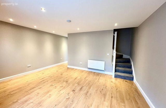Taylor Hill Wood, Balbriggan, Balbriggan, Co. Dublin - Click to view photos