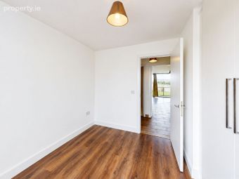 Fixed Price 310,000-no Bidding, 33 The Charter, Santry Cross, Dublin 11 - Image 4