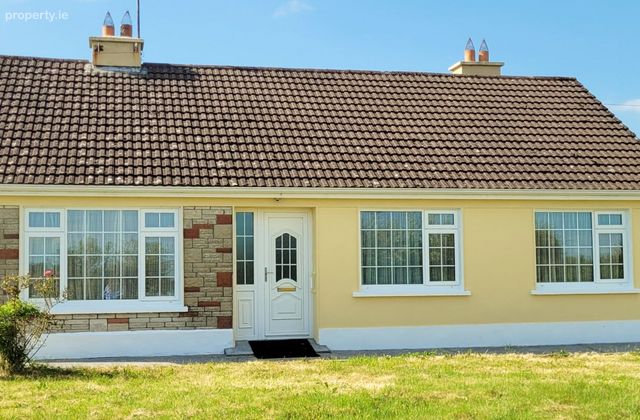 Killeroran, Ballygar, Ballygar, Co. Galway - Click to view photos