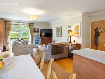 Apartment 44, Wingfield, Stepaside, Dublin 18 - Image 4