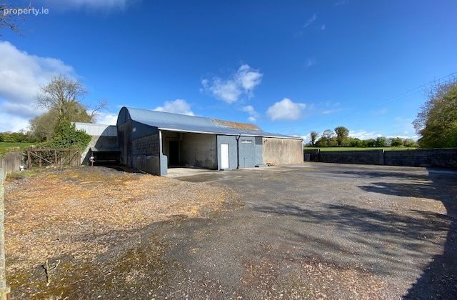 Knockdomney, Moate, Co. Westmeath - Click to view photos