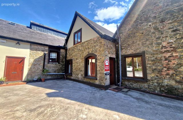 22 The Mews, River Towers, Shanakiel, Co. Cork - Click to view photos