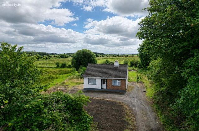 Montiagh, Curry, Co. Sligo, Curry, Co. Sligo - Click to view photos