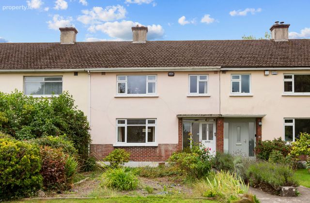 11 Dale Close, Stillorgan, Kilmacud, Co. Dublin - Click to view photos