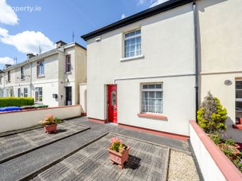 25 Mchale Road, Castlebar, Castlebar, Co. Mayo - Image 2