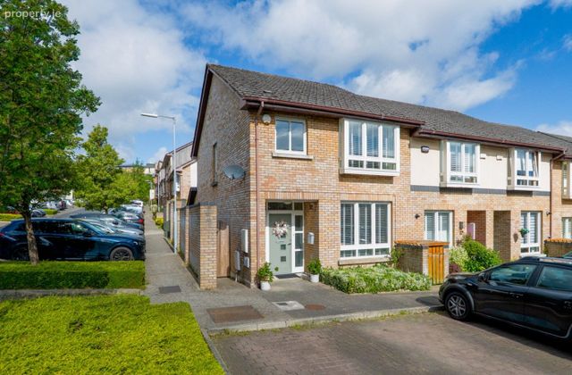 15 Belarmine Place, Dublin 18, Stepaside, Dublin 18 - Click to view photos