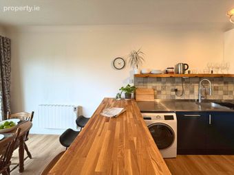 10 Sea View Court, College Road, Galway City Centre, Co. Galway - Image 3