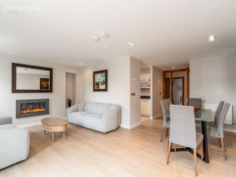 Apt, Shelbourne Court, Shelbourne Lane, Ballsbridge, Dublin 4 - Image 3