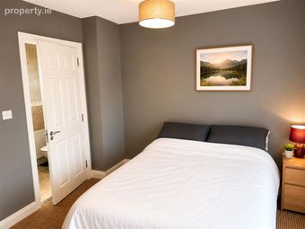 5 Carraig M&oacute;r, Caheronaun, Loughrea, Co. Galway, Loughrea, Co. Galway - Image 4