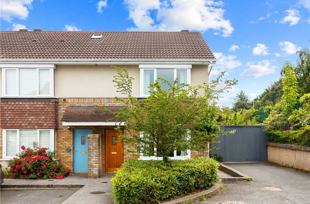 1 The Heath, Woodpark, Ballinteer, Ballinteer, Dublin 16 - Click to view photos