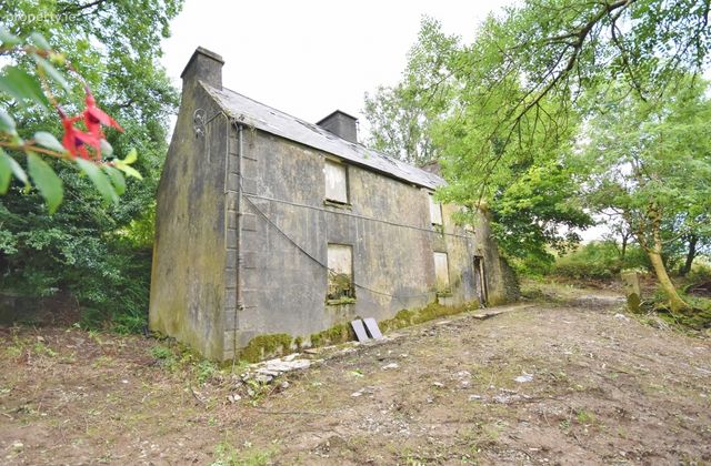 Kilduff, Anascaul, Co. Kerry - Click to view photos
