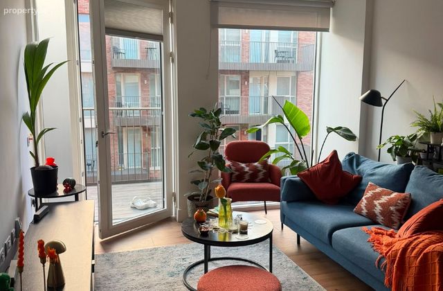 Apartment 171, The Shipwright Building, Grand Cana, St. James Gate, Dublin 8 - Click to view photos