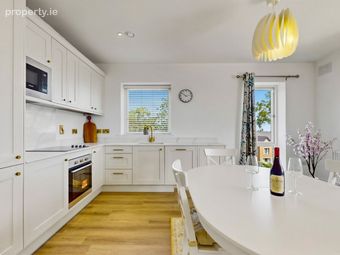 Apartment 11, Suttonfield Court, Suttonfield Park, Carrickmines, Dublin 18 - Image 3