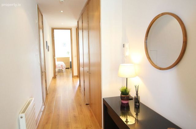 Apartment 16, Pakenham House, IFSC, Dublin 1 - Click to view photos