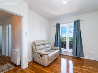 Apartment, Phoenix View, Dublin 8 - Image 3