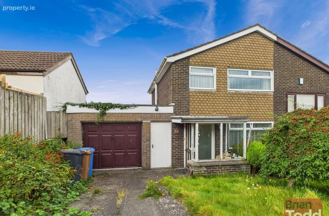 11 Ailsa Gardens, Larne, Co. Antrim, BT40 2JY - Click to view photos