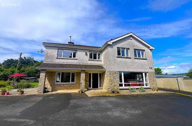 Quinpool, Parteen, Co. Clare, Parteen, Co. Clare - Click to view photos