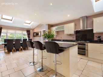 26 Glencairn Chase, The Gallops, Leopardstown, Dublin, Leopardstown, Dublin 18 - Image 5