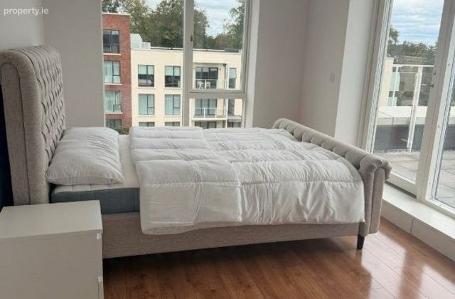 Apartment 100, Meadow View, Clay Farm Place, Dubli, Leopardstown, Dublin 18 - Click to view photos