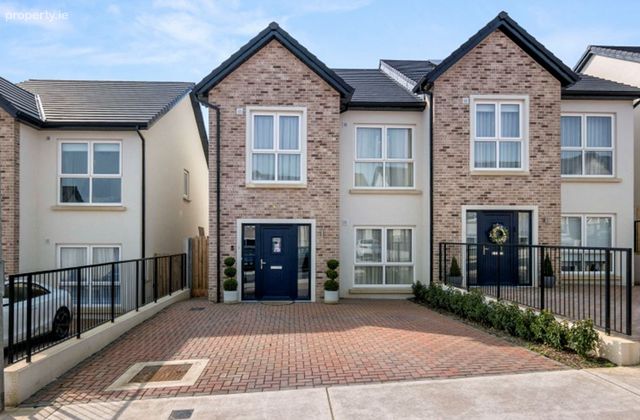The Clover, Deerpark, Gorey, Co. Wexford - Click to view photos