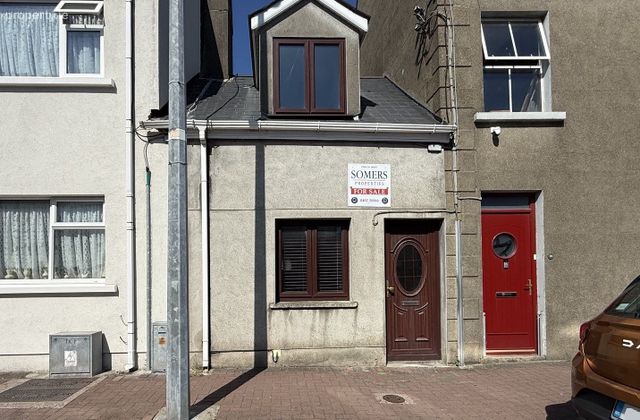 39 Tinahask, Arklow, Co. Wicklow - Click to view photos