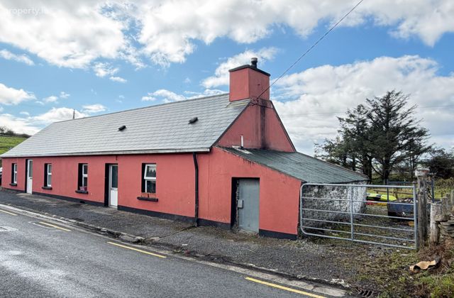 Deerpark West, Ennistymon, Lahinch, Co. Clare - Click to view photos