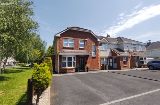 9 Ashgrove, Glencairin, Dooradoyle, Co. Limerick - Click to view photos