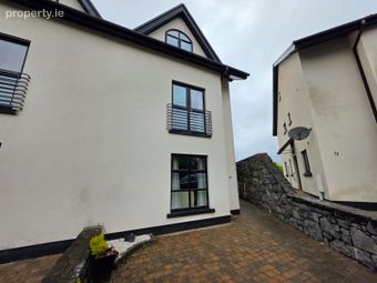 16 Ashthorn Avenue, Headford, Headford, Co. Galway