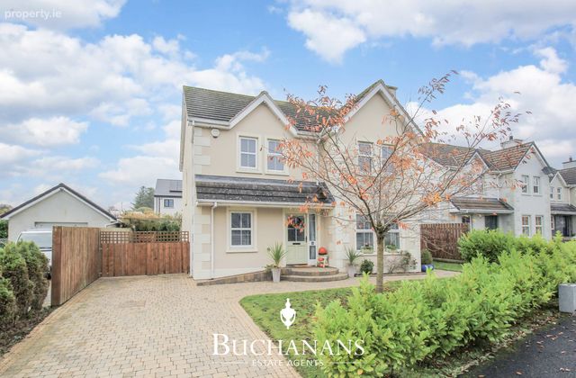 53 Ard B&aacute;n, Muff, Muff, Co. Donegal - Click to view photos