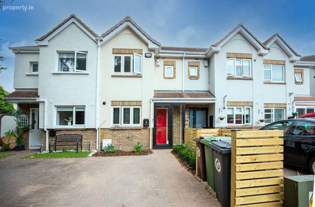 12 Maryfield Woods, Artane, Dublin 5 - Click to view photos