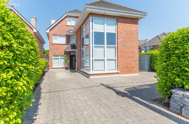 46 Rockbarton Park, Salthill, Galway, Salthill, Co. Galway - Click to view photos