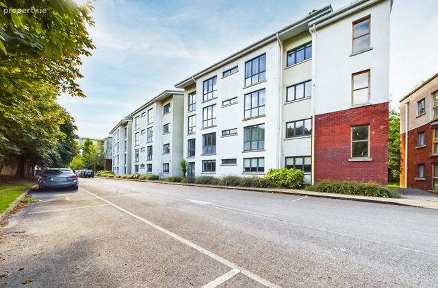 Apt., 11 Block 3 Riverwalk, Inner Ring Road, Waterford City, Co. Waterford, Waterford City Centre, Co. Waterford - Click to view photos