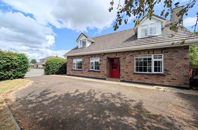 3 Coill Fuinseoige, St Conlan's Road, Nenagh, Co Tipperary, Nenagh, Co. Tipperary - Click to view photos