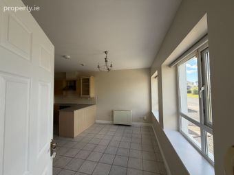 59 Cast&aacute;n, Doughiska Road, Doughiska, Co. Galway - Image 4