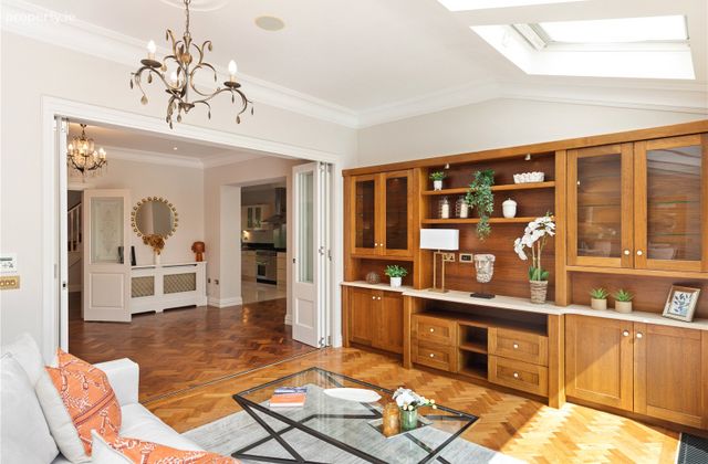 Camelot, 1 Ailesbury Way, Ailesbury Road, Dublin 4, Dublin 4 - Click to view photos