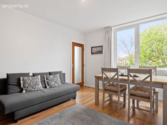 6 Corrig House, Corrig Avenue, Dun Laoghaire, Co. Dublin - Image 3
