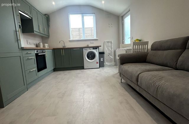Riverside, Newbridge, Newbridge, Co. Kildare - Click to view photos