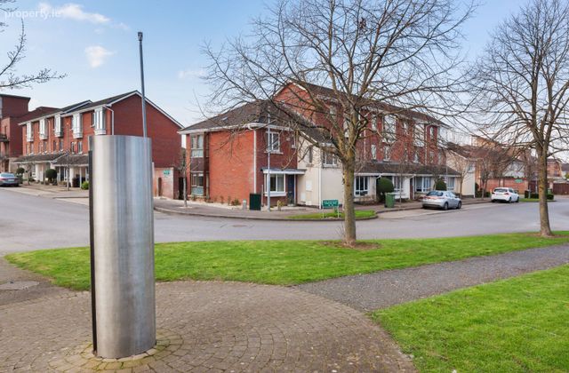 74 Fernleigh Drive, Castleknock, Dublin 15, Castleknock, Dublin 15 - Click to view photos
