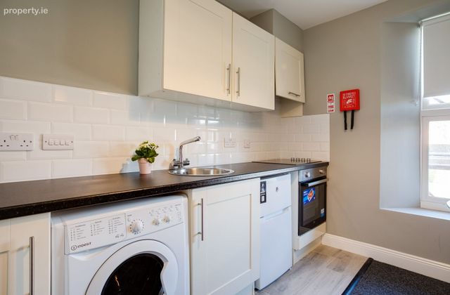 Flat 2, 157 Clonliffe Road, Drumcondra, Dublin 3 - Click to view photos