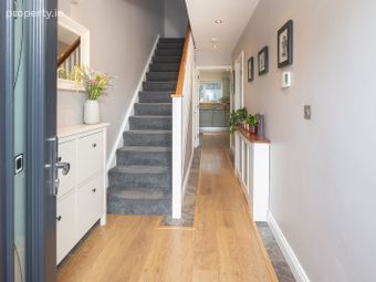12 College Lawn, College Manor, Cobh, Co. Cork - Image 3