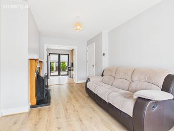 12 Elm Park, Carraig An &Aacute;ird, Waterford City Centre, Co. Waterford - Image 3