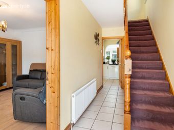 39 Edmondstown Green, Moyville, Rathfarnham, Dublin 16 - Image 2