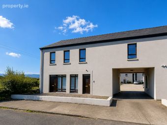 7 Riverside Court, Chapel Street, Louisburgh, Caher, Co. Mayo