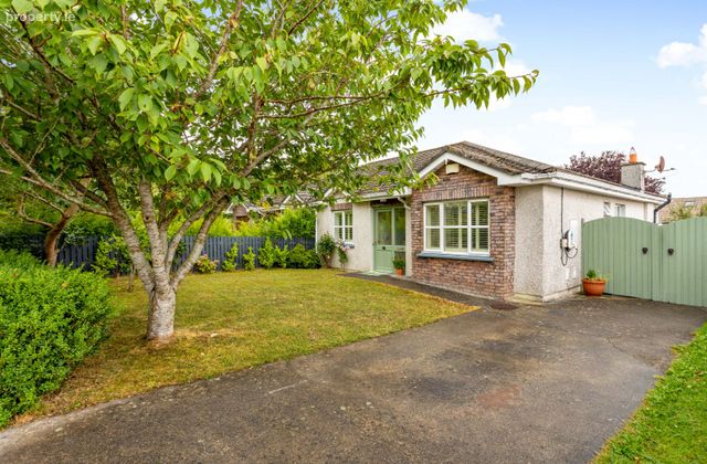 20 Derrybeg, Edenderry, Co. Offaly - Click to view photos