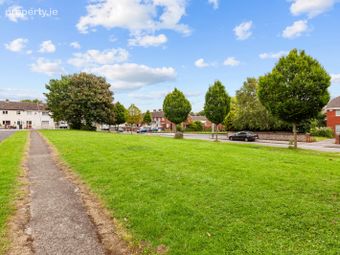 105 Cappagh Avenue, Finglas, Dublin 11, Smithfield, Dublin 7 - Image 2